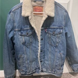 Levi's Classic Blue Denim Jacket with Sherpa Lining
